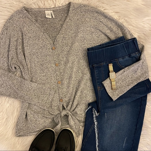 Paper Crane Tops - Paper Crane | Gray top